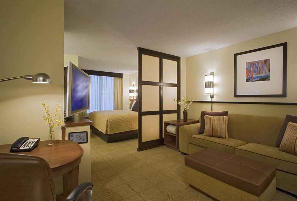 Hyatt Place Phoenix-North Номер фото